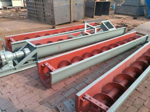 絞龍輸送機(jī)的操作方法